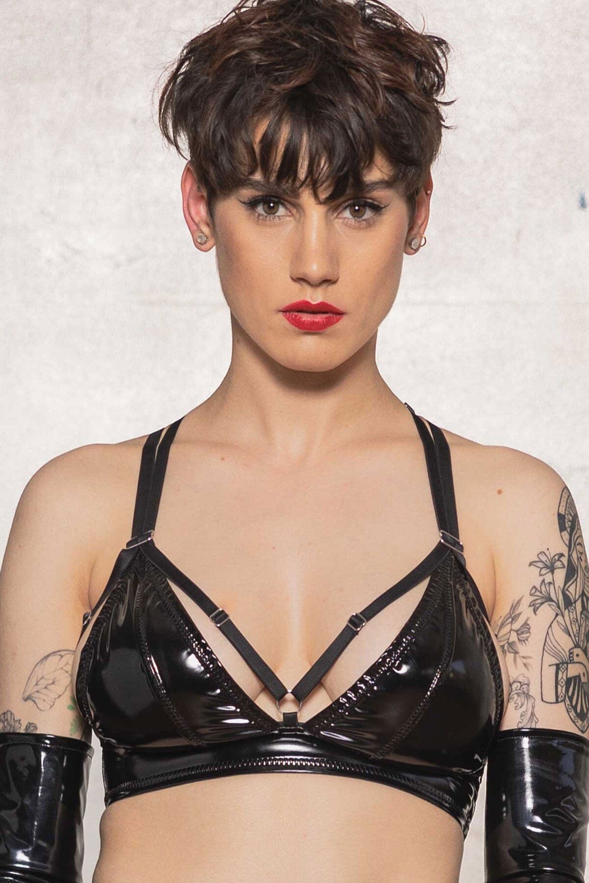 Exquisite Crystal-Embellished Vinyl Bra for Fashion Lovers