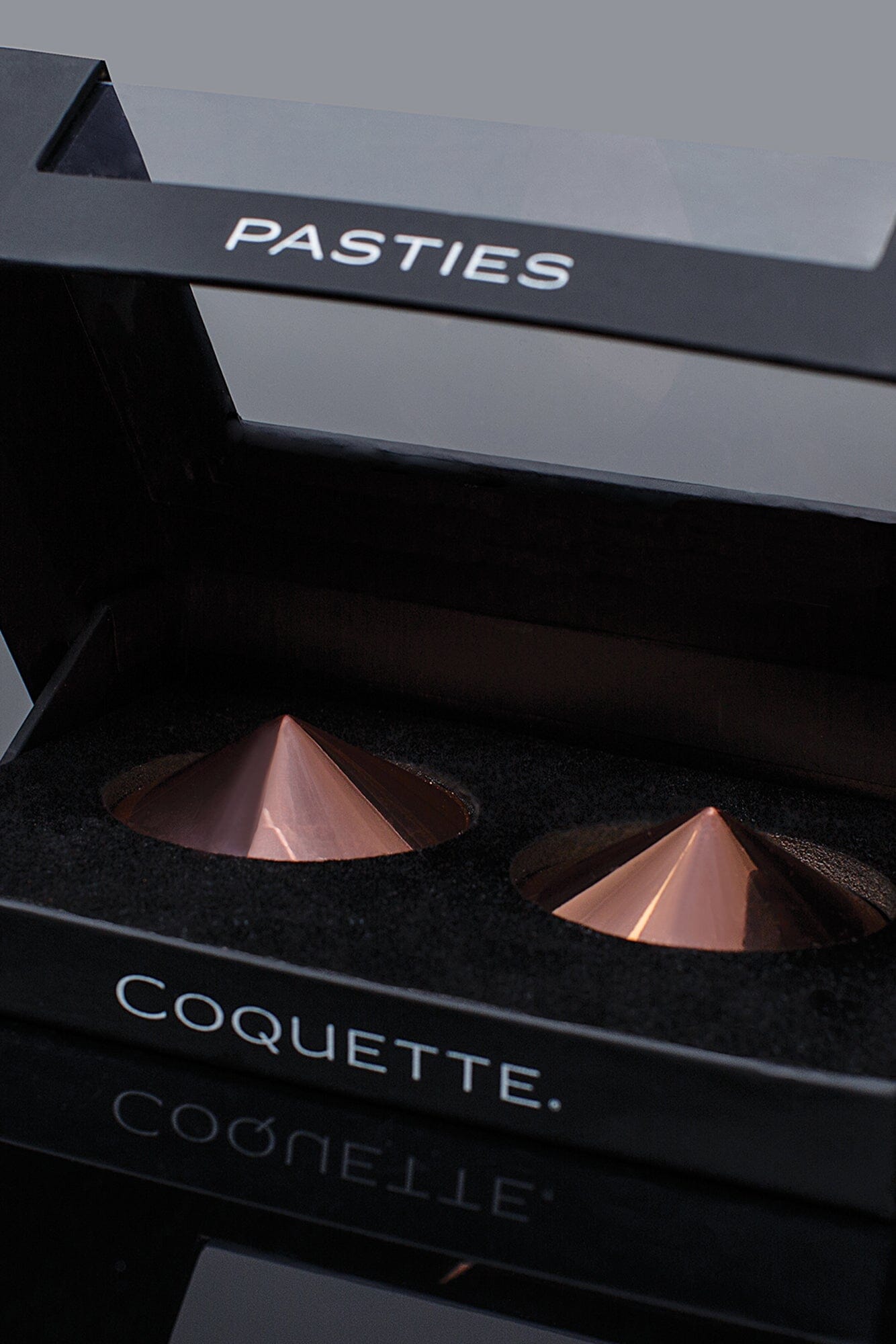 Stylish Rose Gold Nipple Pasties for a Daring Look